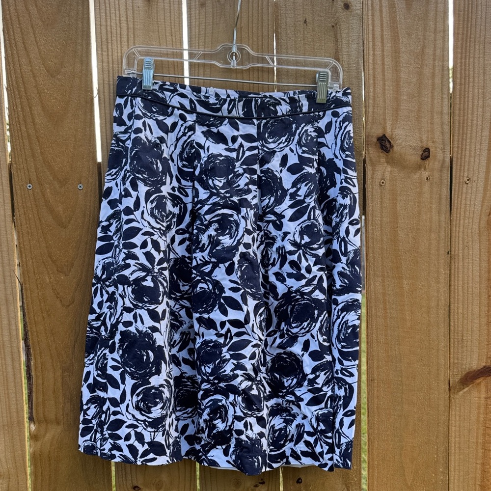 Mario serrani Floral Black and White Women's Skirt